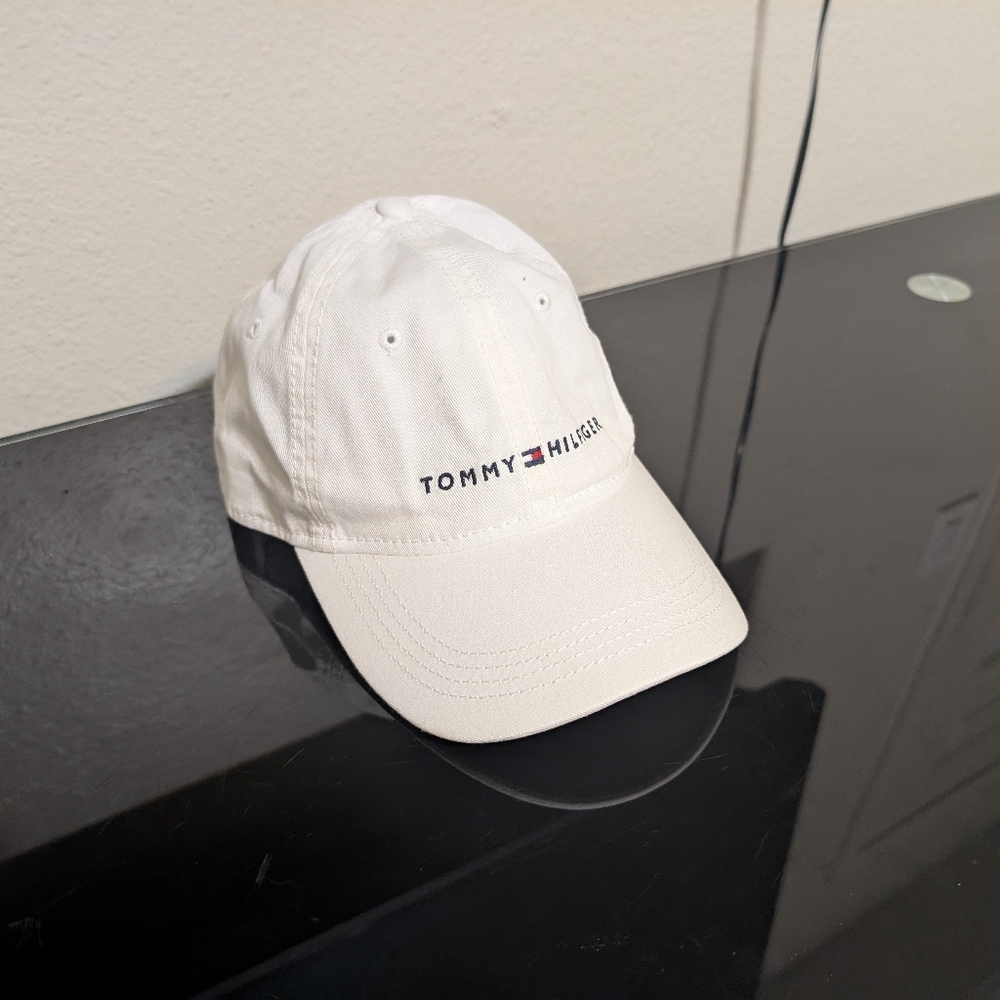 Women's White Lightweight Tommy Hilfiger Hat Cap Strapback